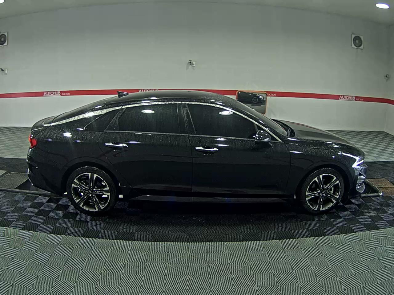 2022 - kia k5