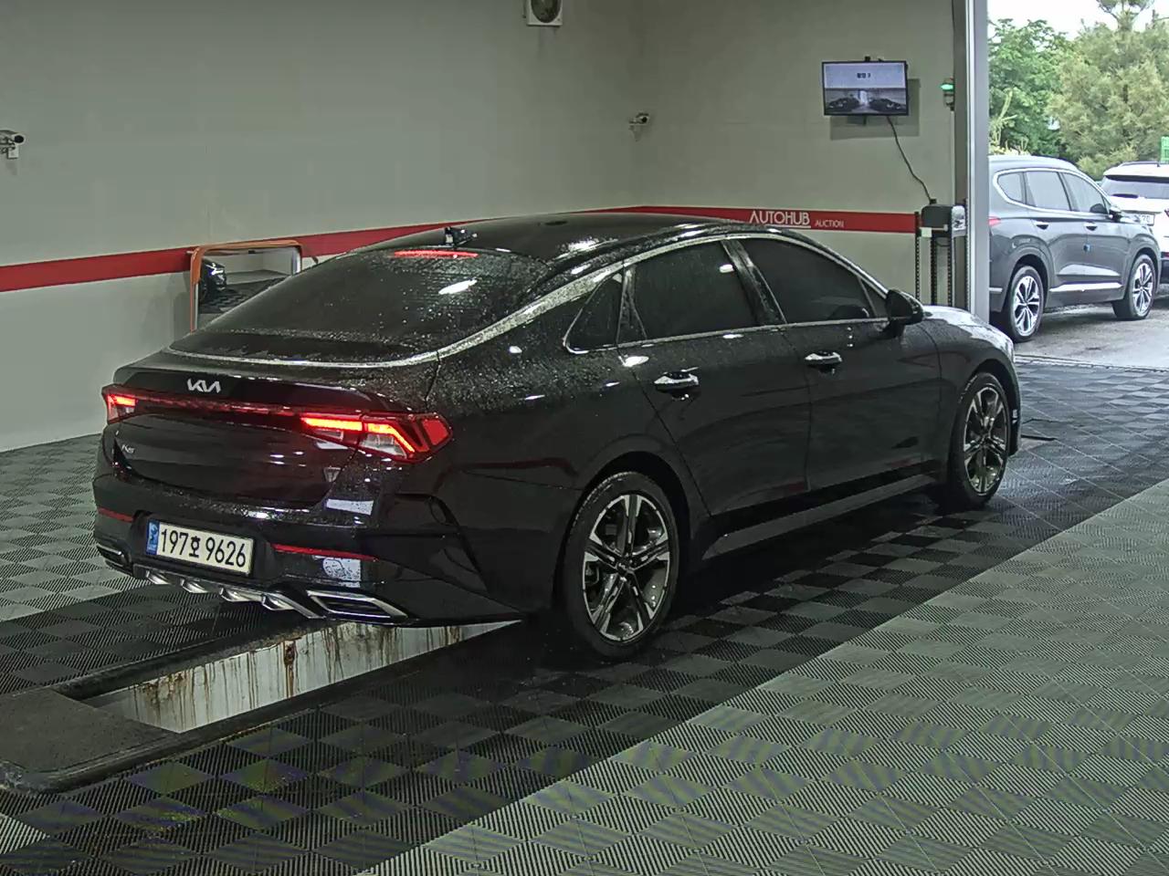 2022 - kia k5