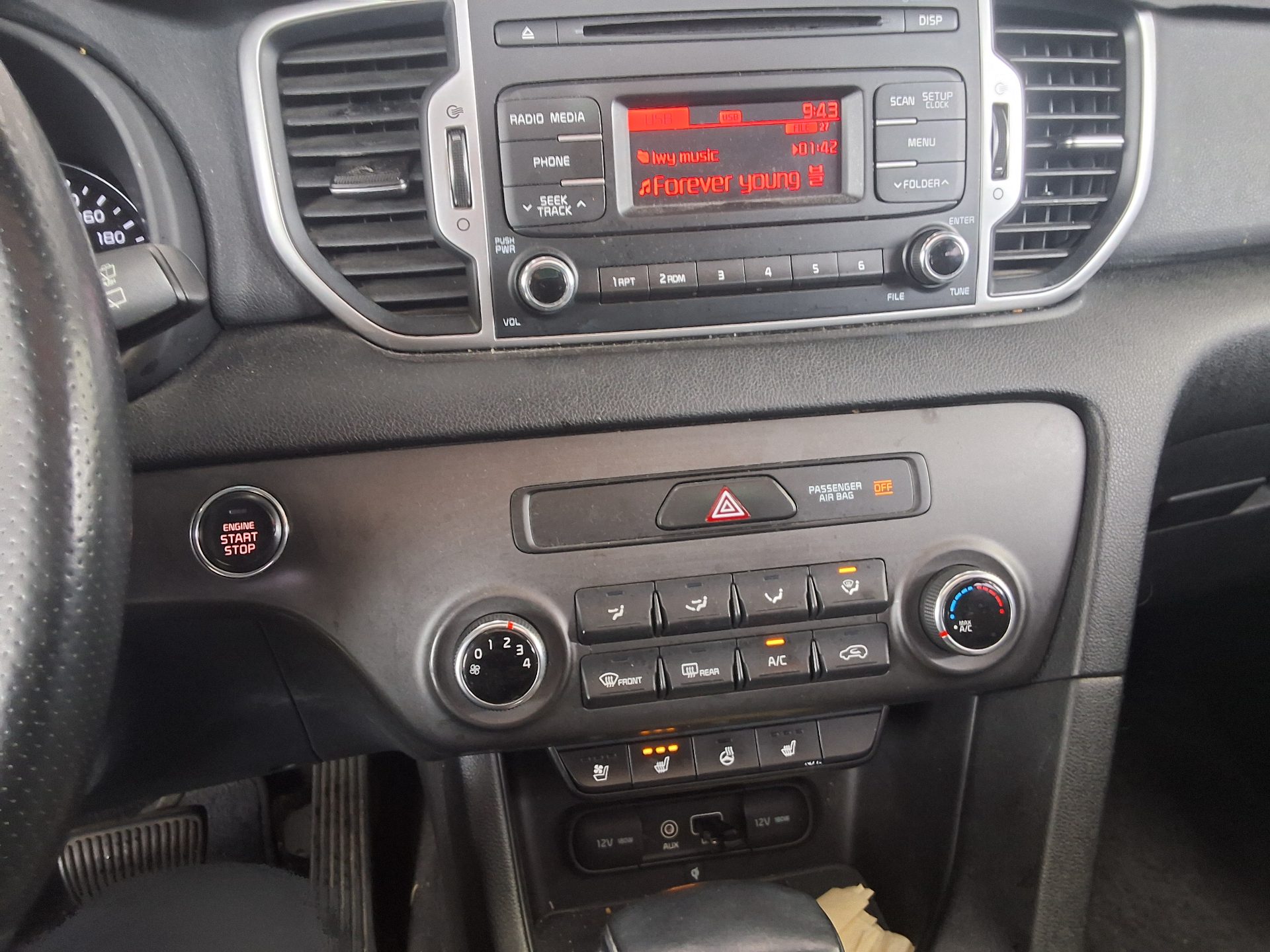 2016 - kia sportage