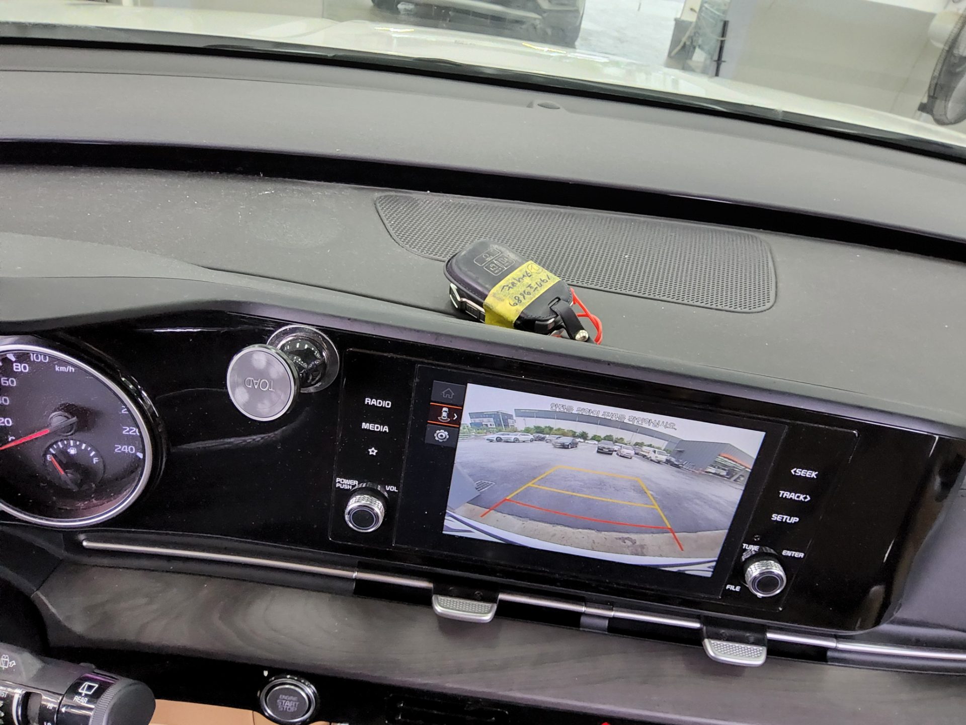 2022 - kia carnival