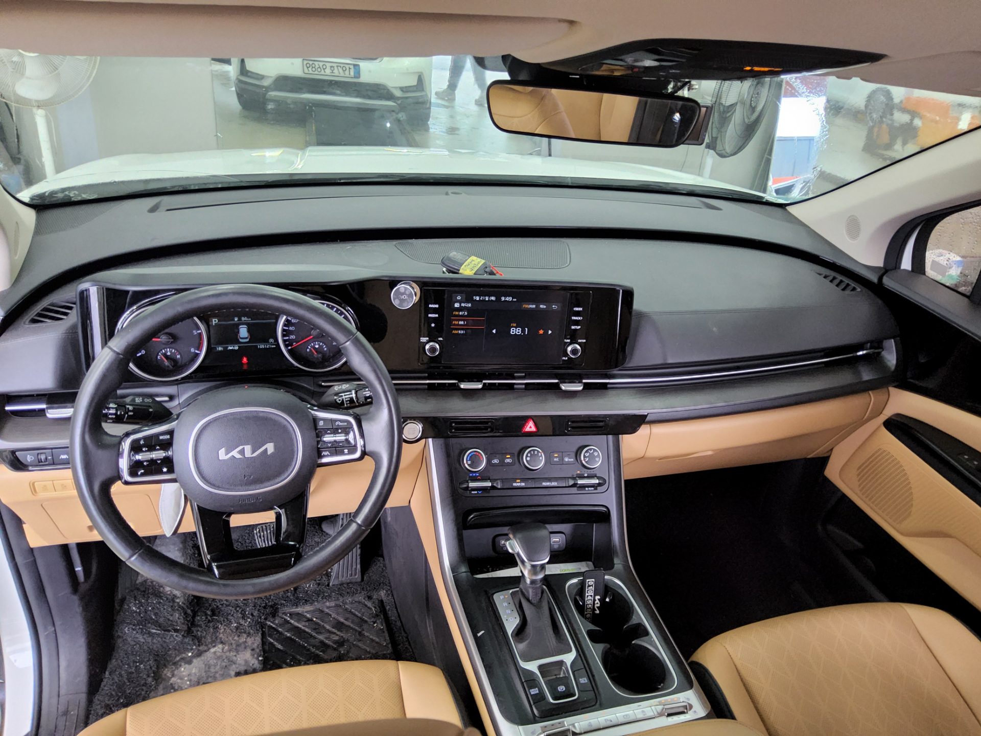 2022 - kia carnival