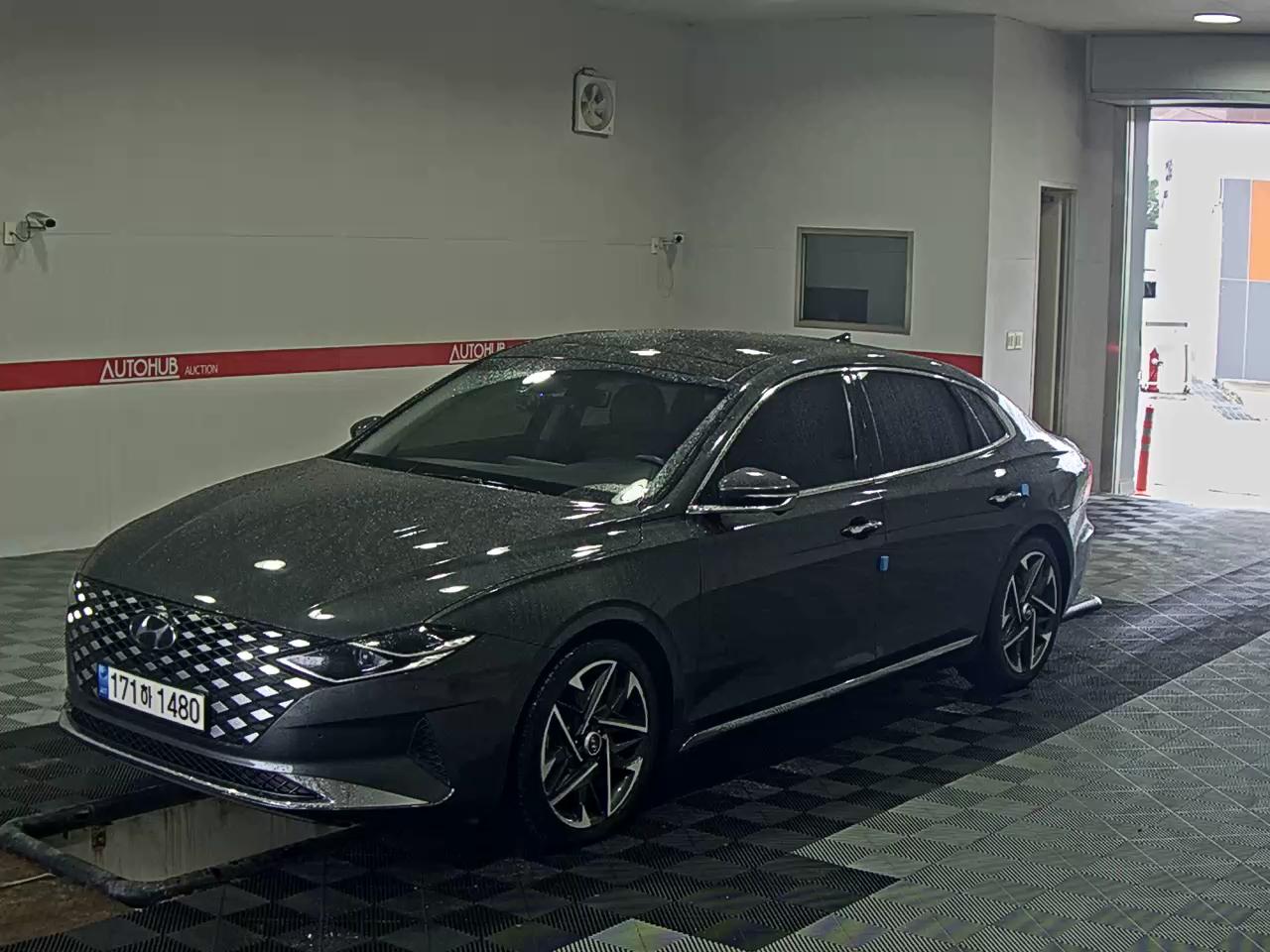 HYUNDAI GRANDEUR LPi