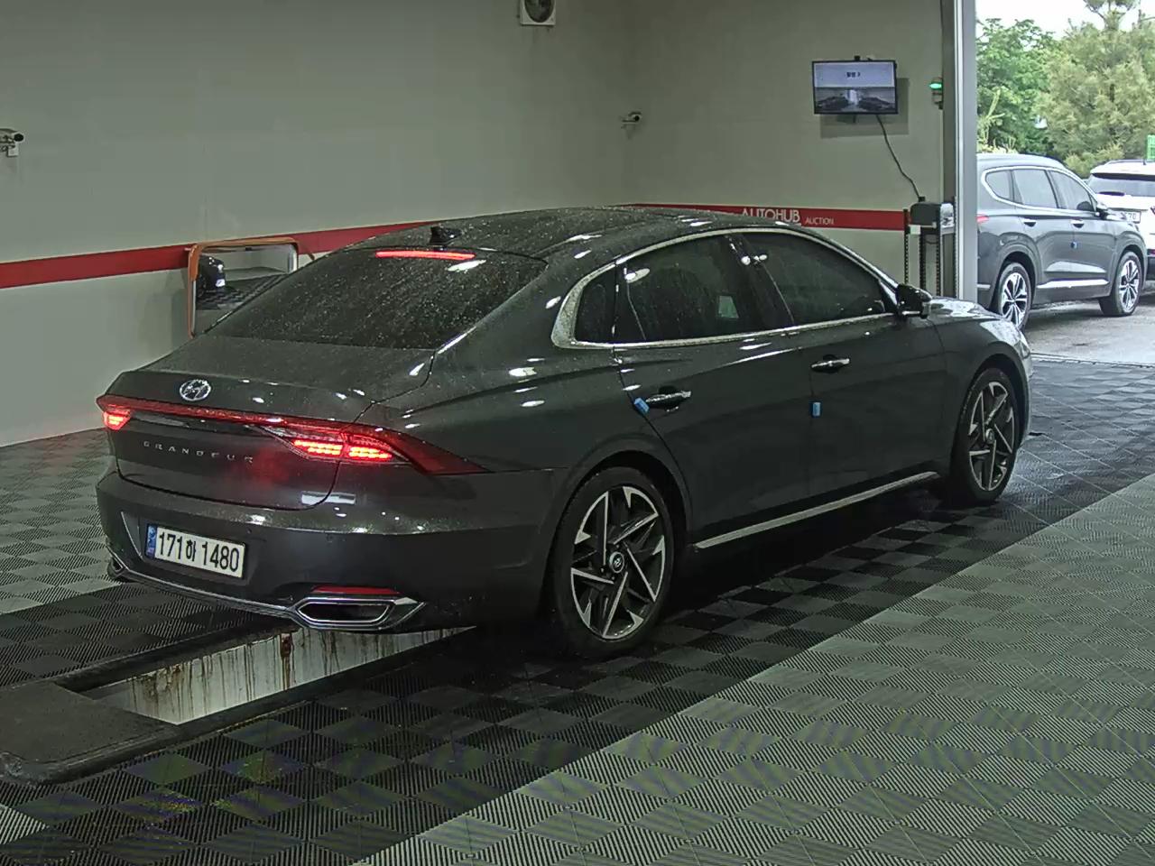 2022 - hyundai grandeur