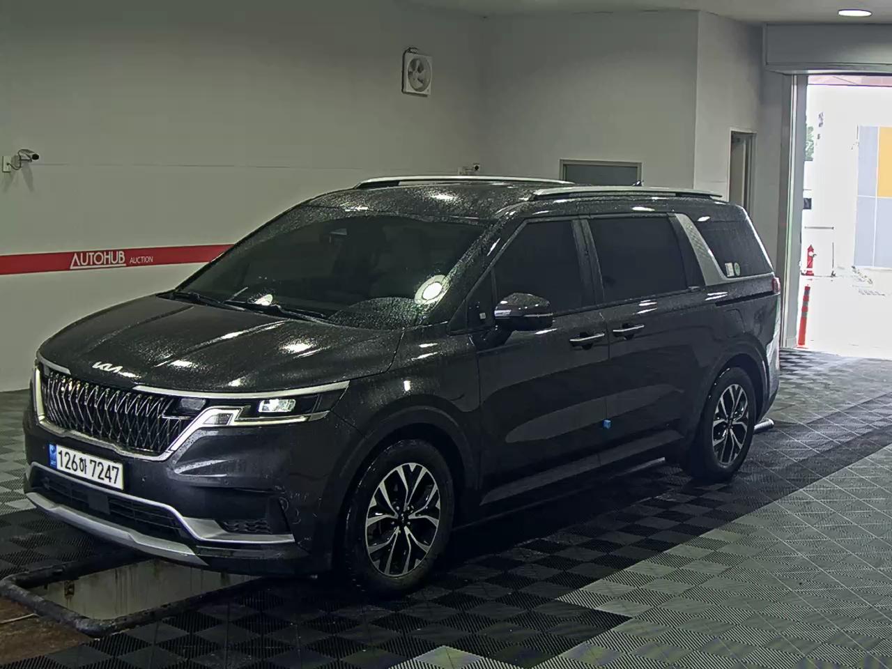 KIA CARNIVAL (KA4)