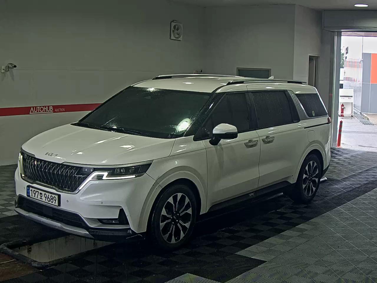 KIA CARNIVAL (KA4)