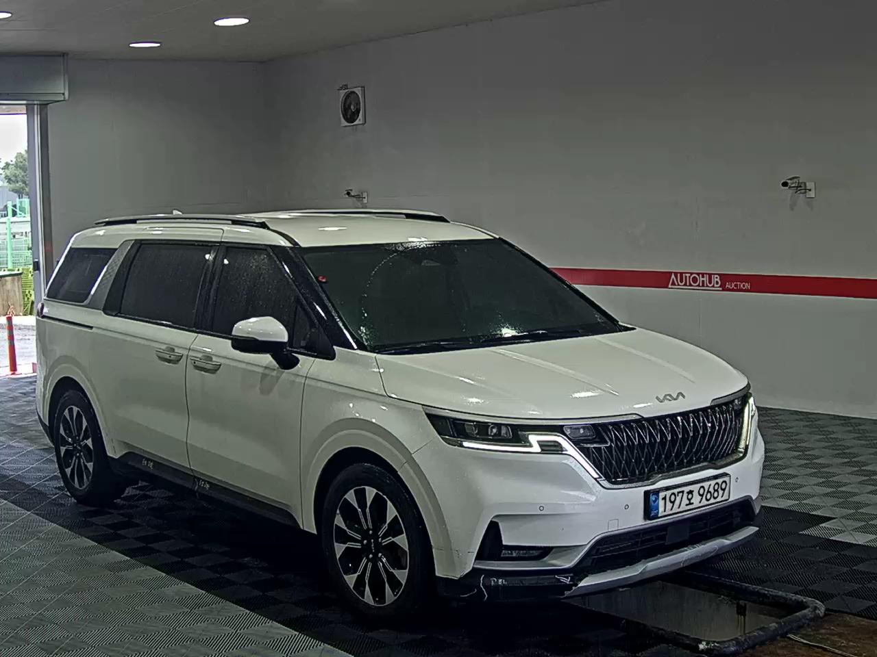 2022 - kia carnival