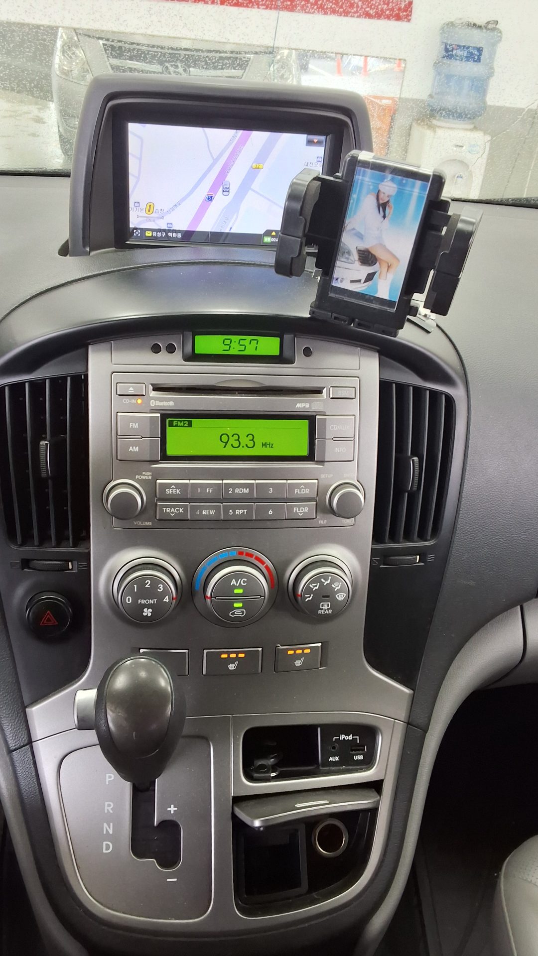 2014 - hyundai grand starex