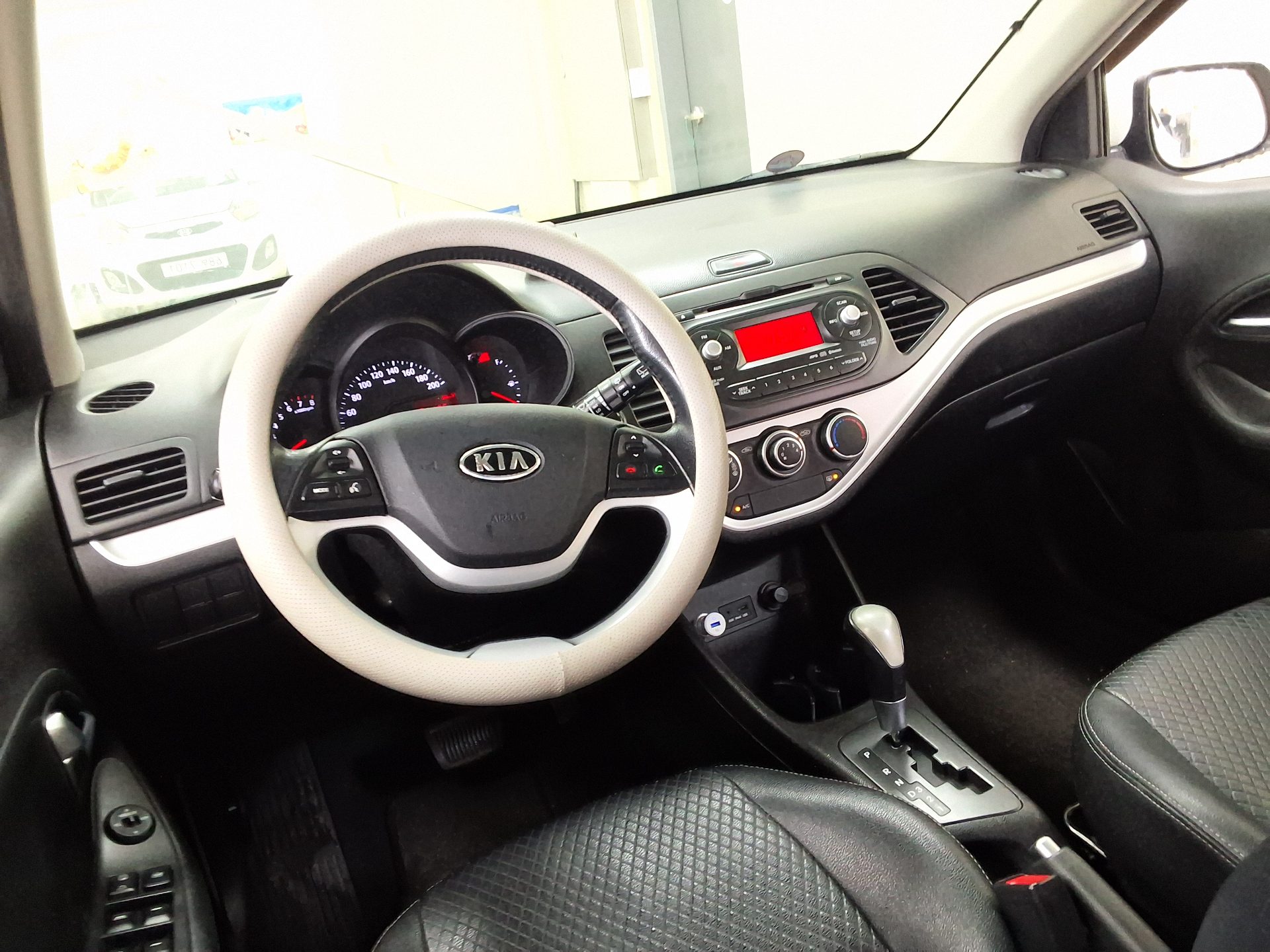 2012 - kia morning