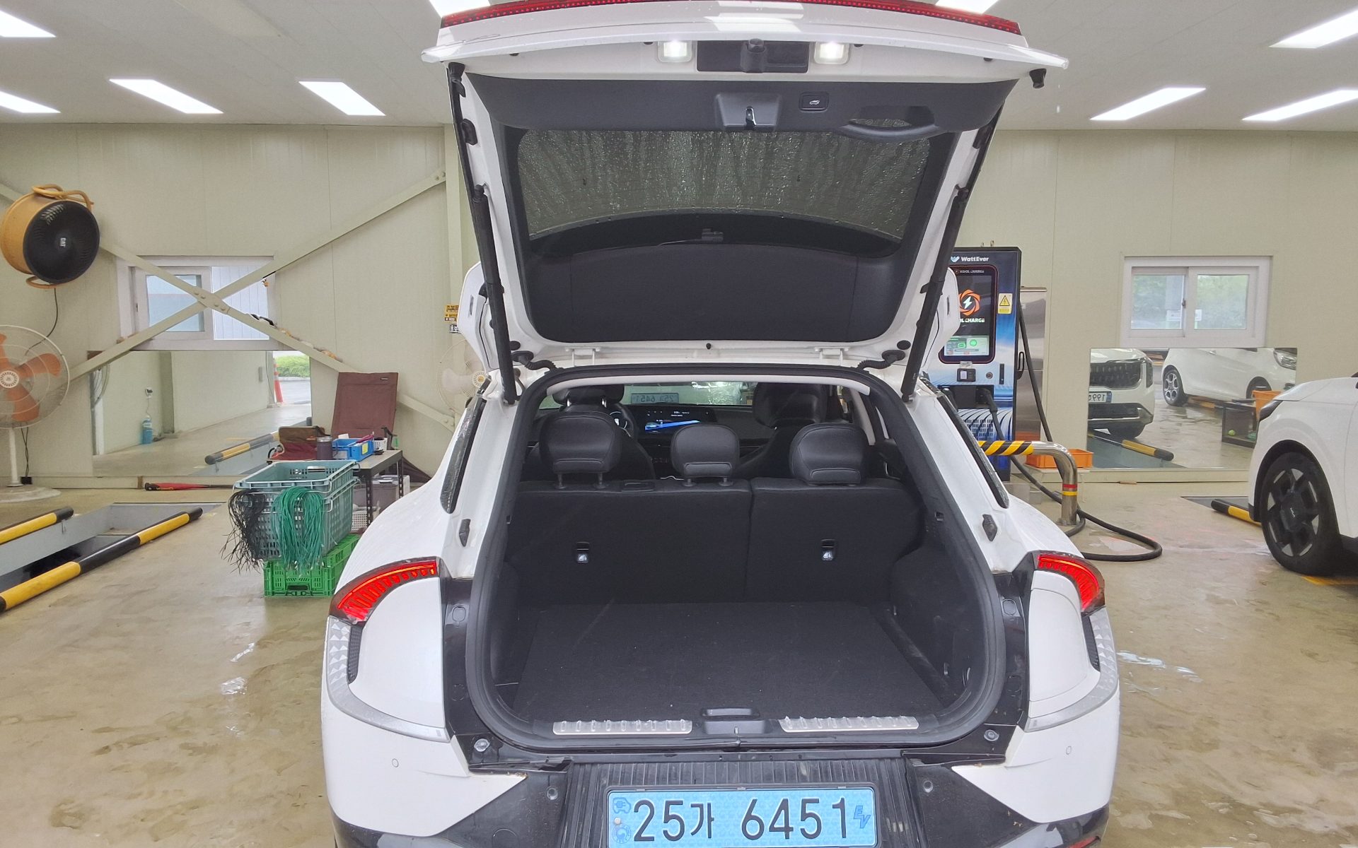 2023 - kia ev6