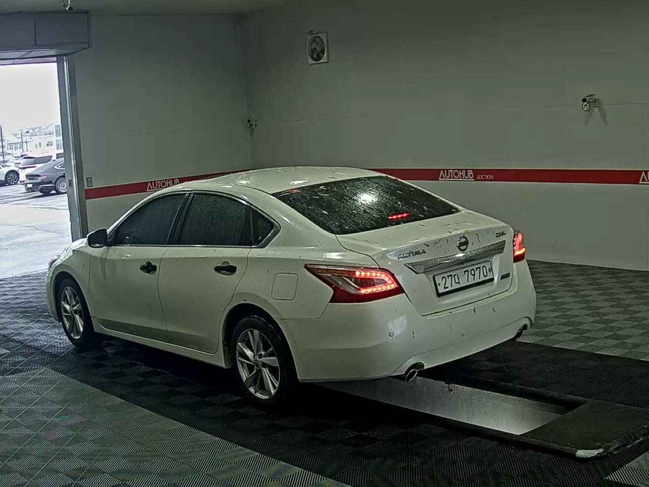 2014 - nissan altima