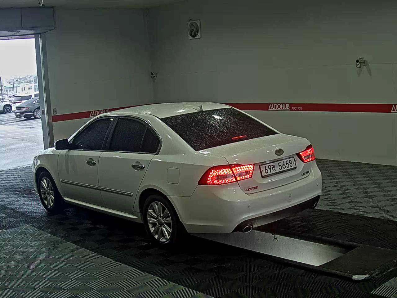 2010 - kia lotze
