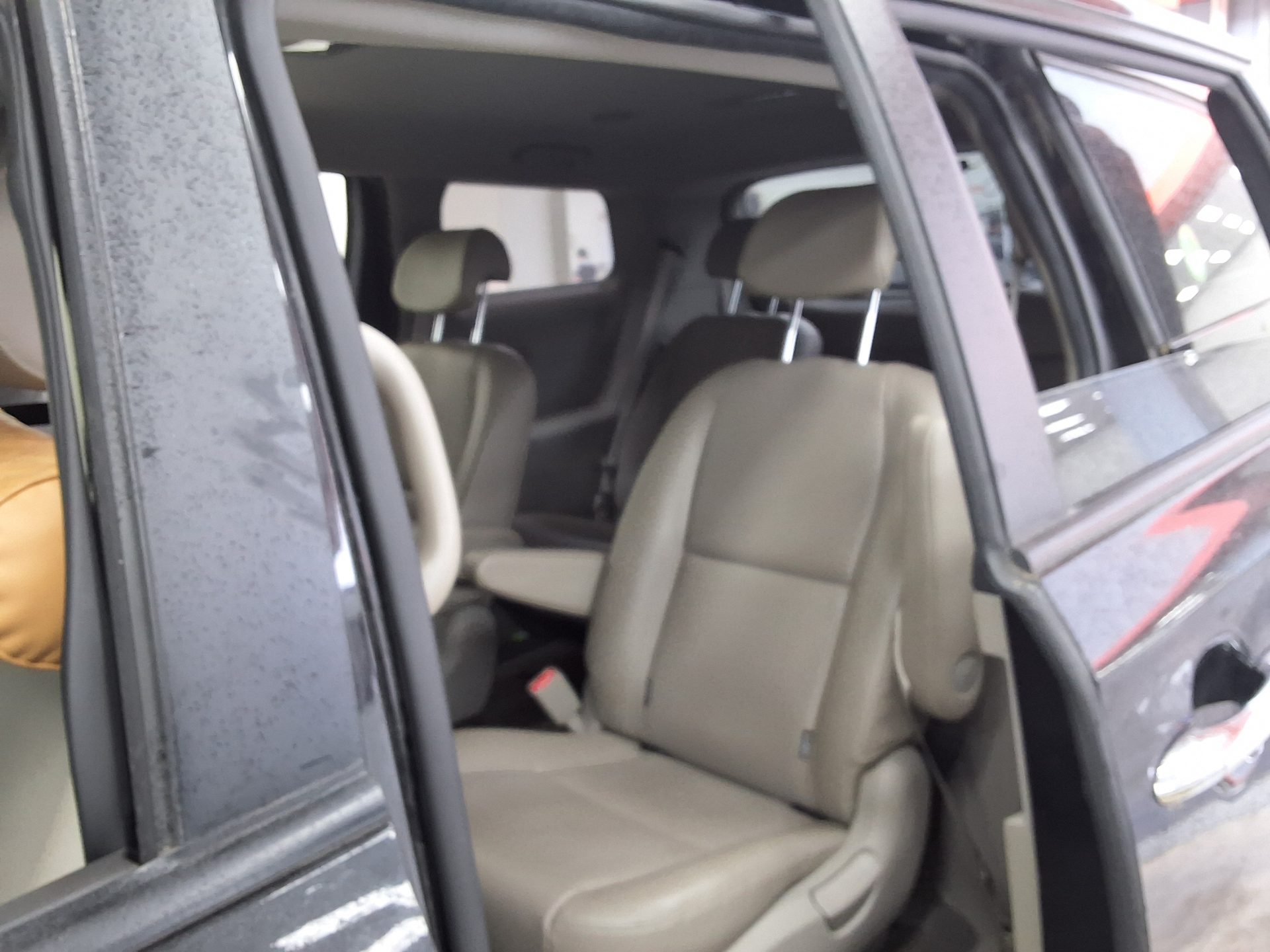 2018 - kia carnival