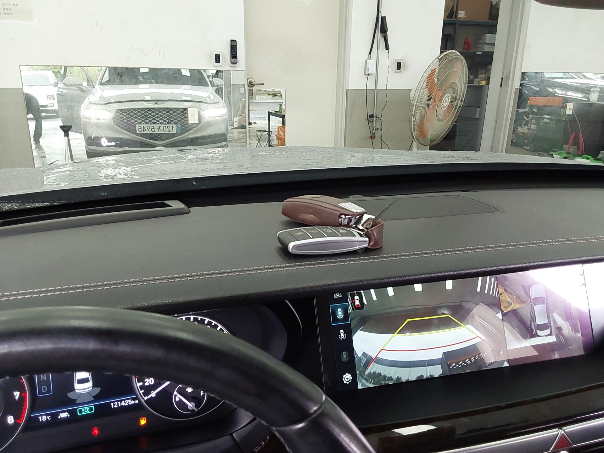 2019 - genesis g90