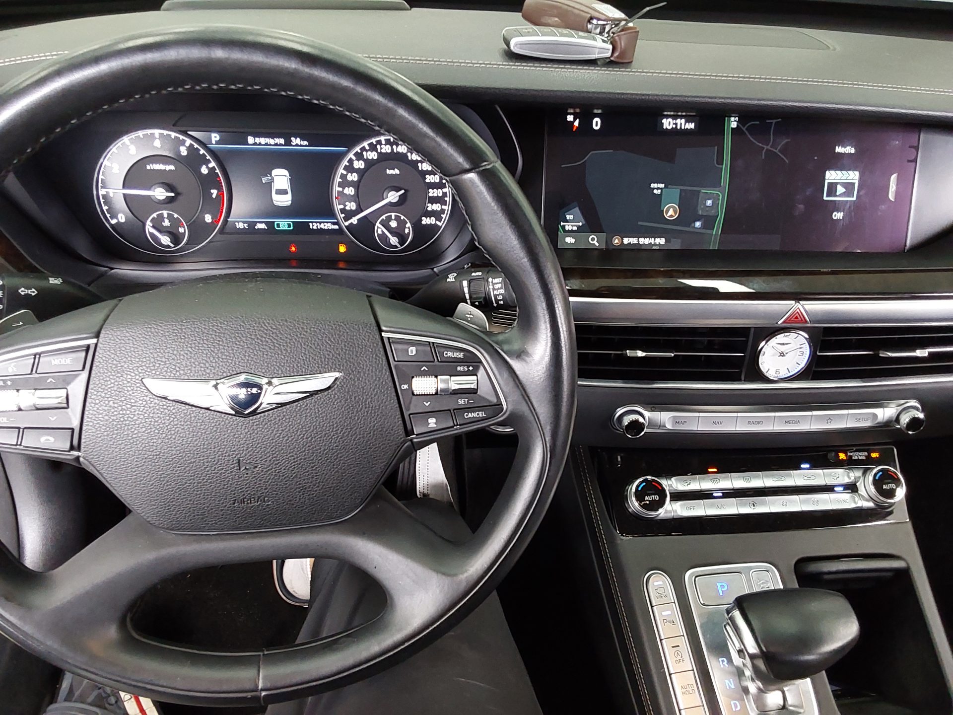 2019 - genesis g90