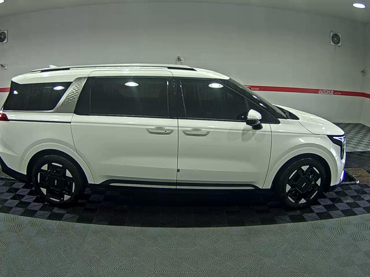 2025 - kia carnival