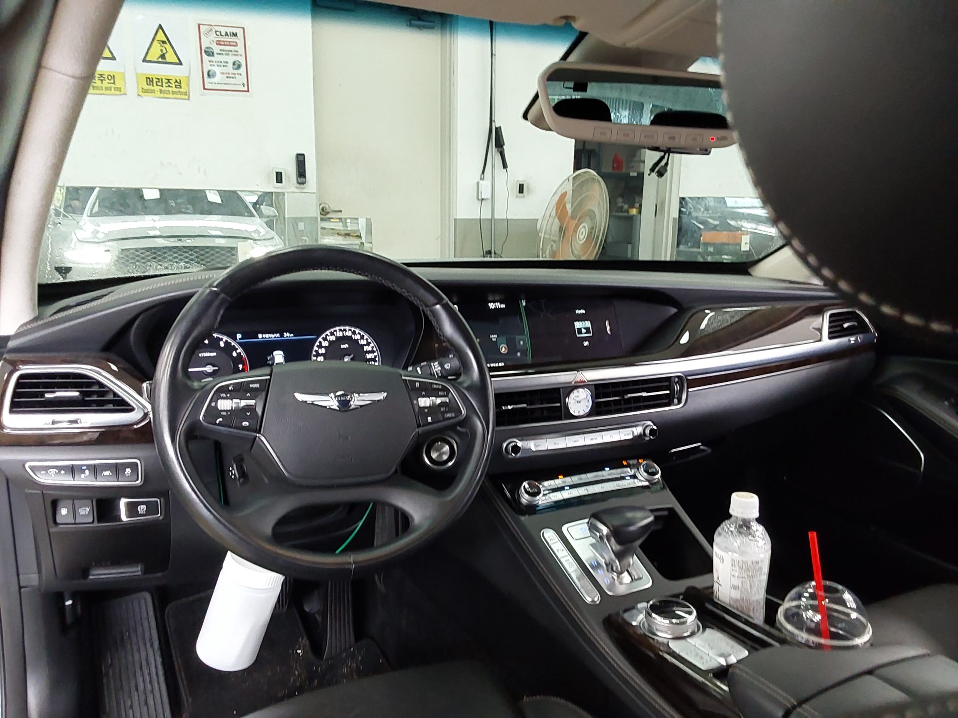 2019 - genesis g90