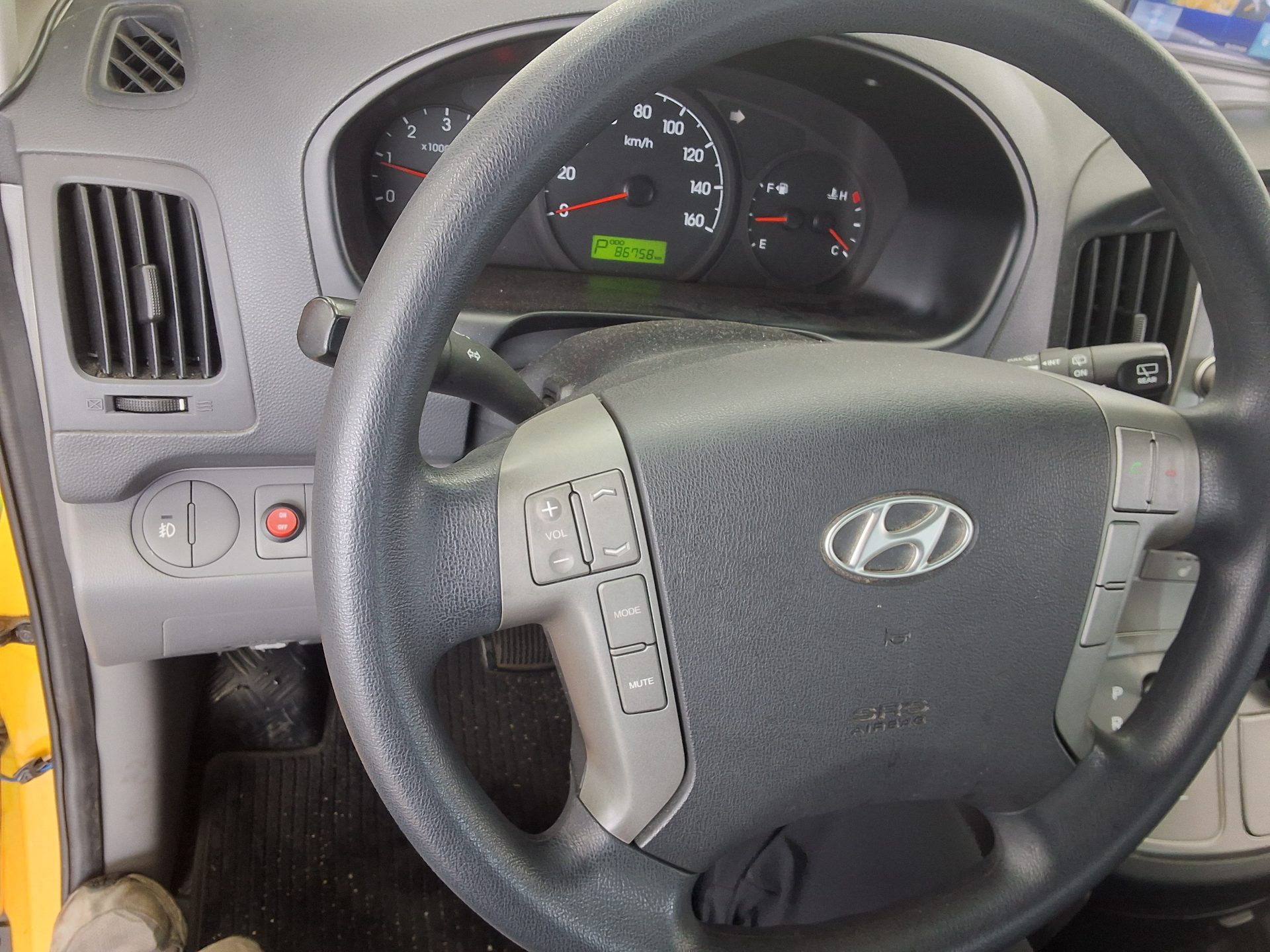 2015 - hyundai grand starex