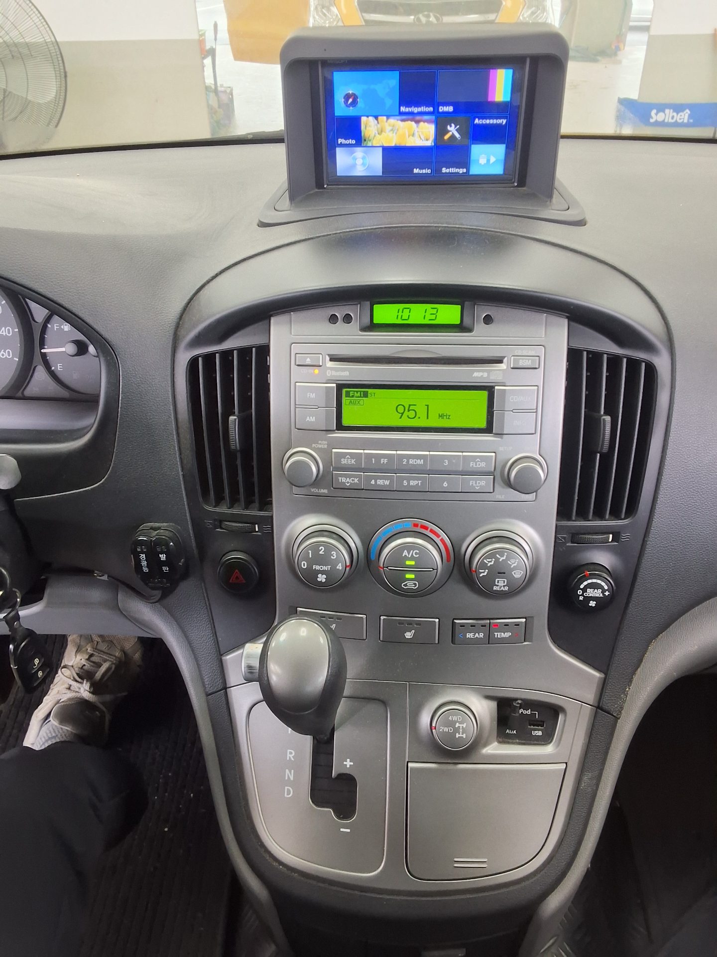 2015 - hyundai grand starex