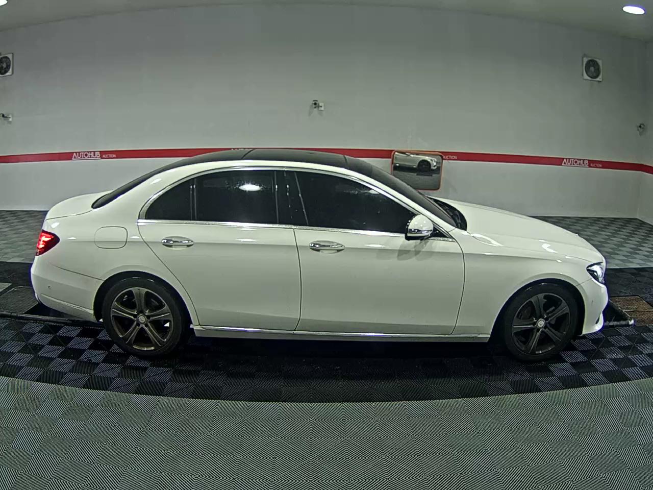 2017 - mercedes-benz e300