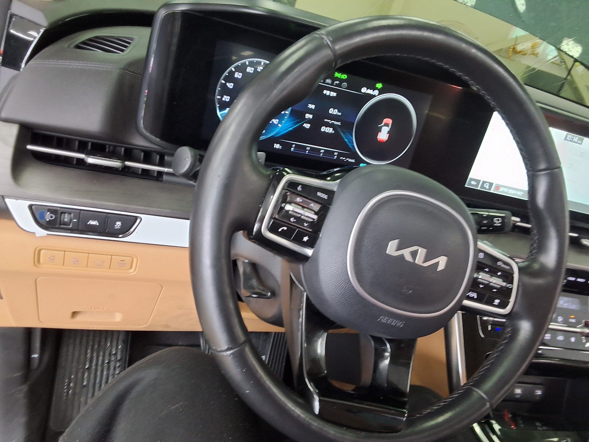 2023 - kia carnival