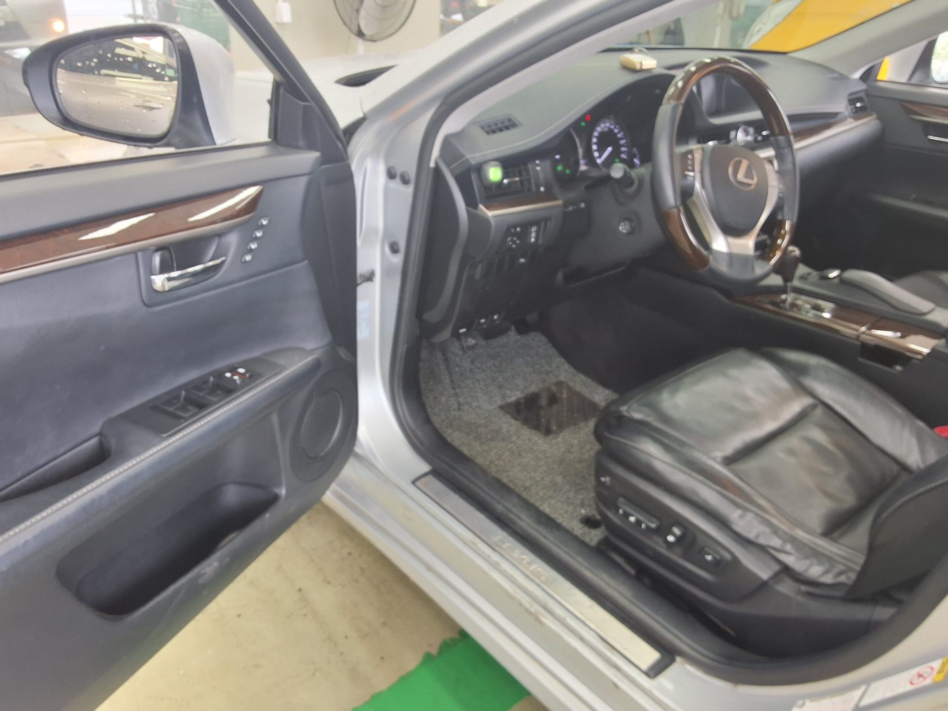 2013 - lexus es