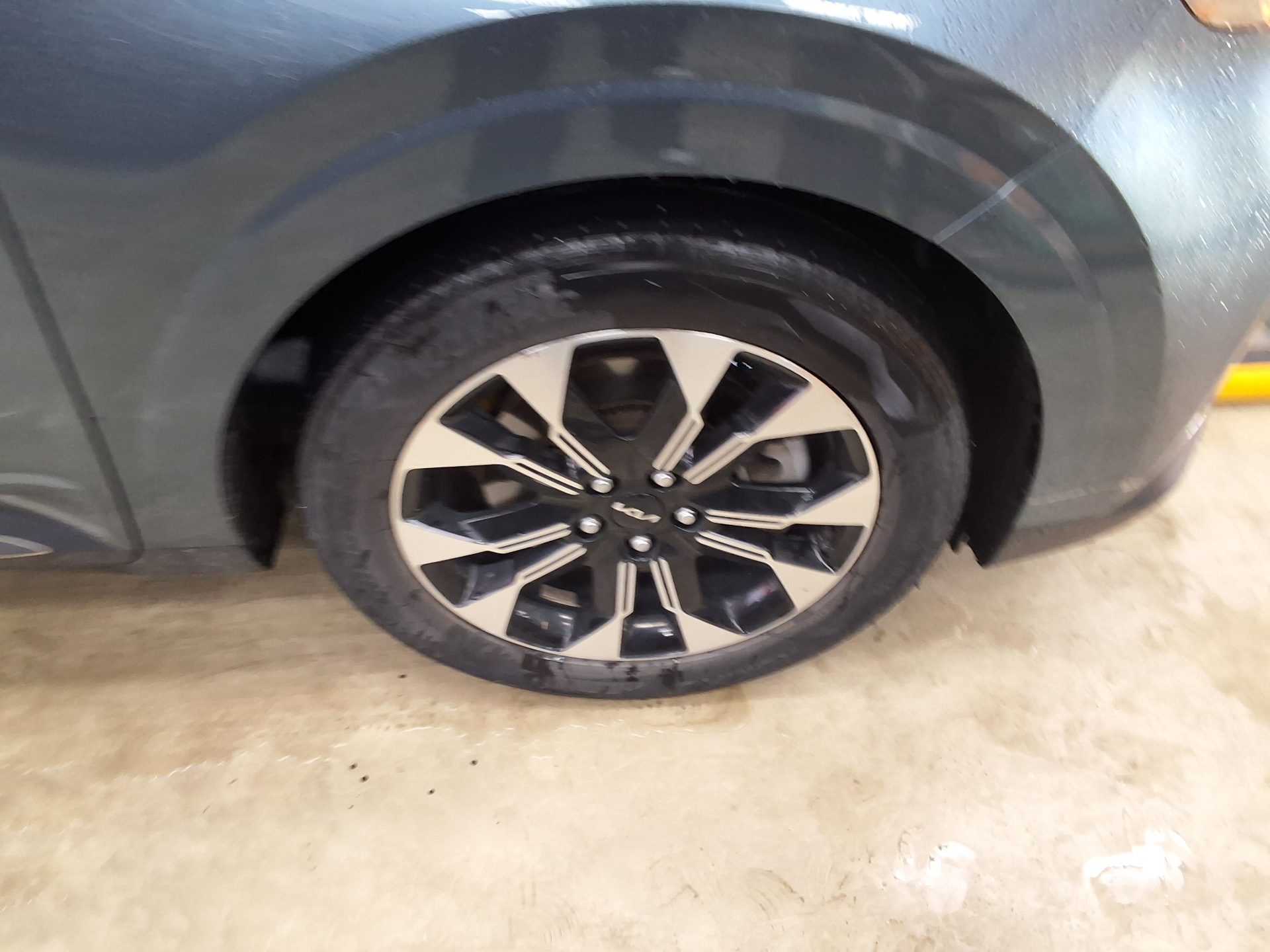 2023 - kia carnival