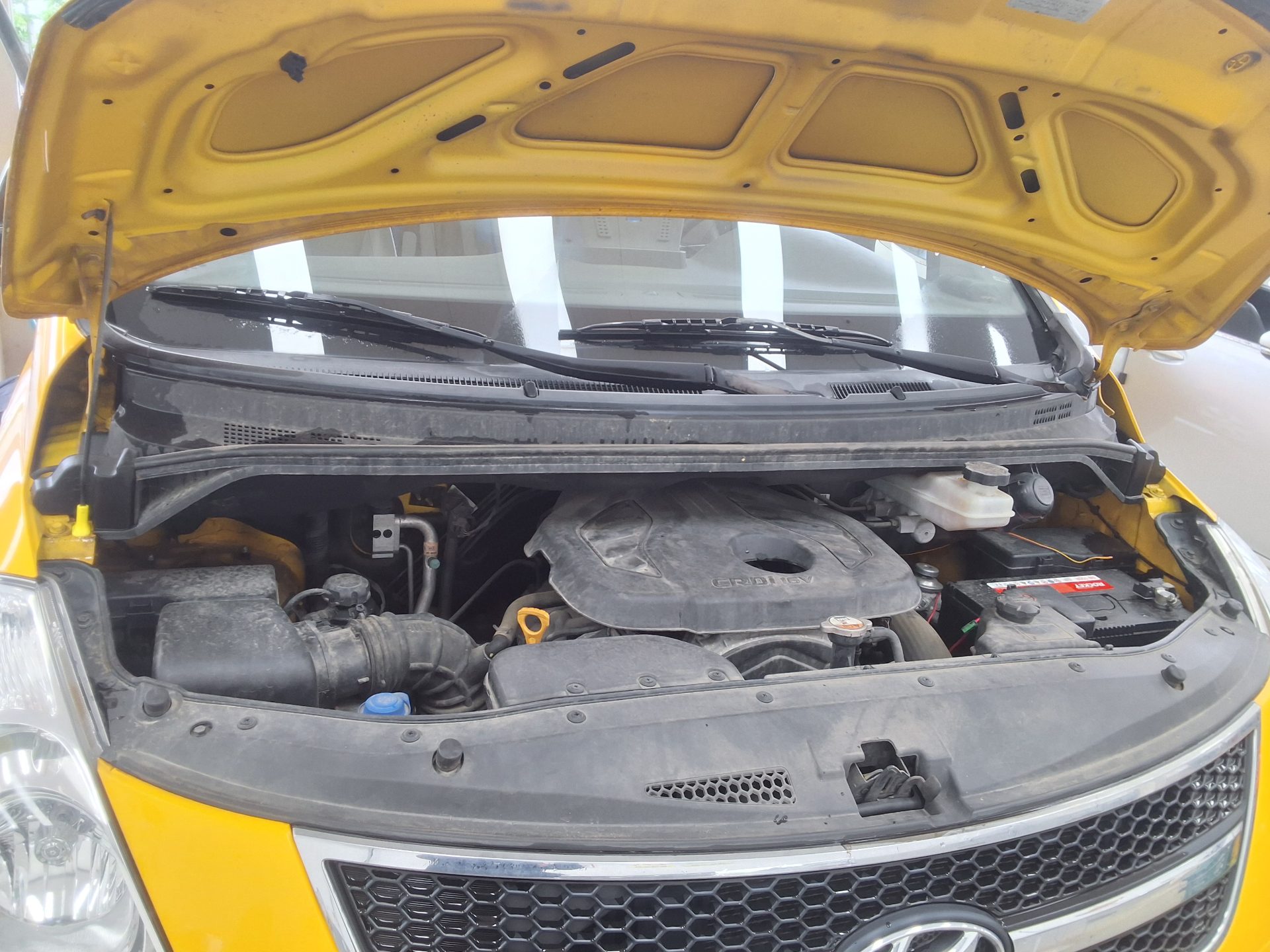 2015 - hyundai grand starex