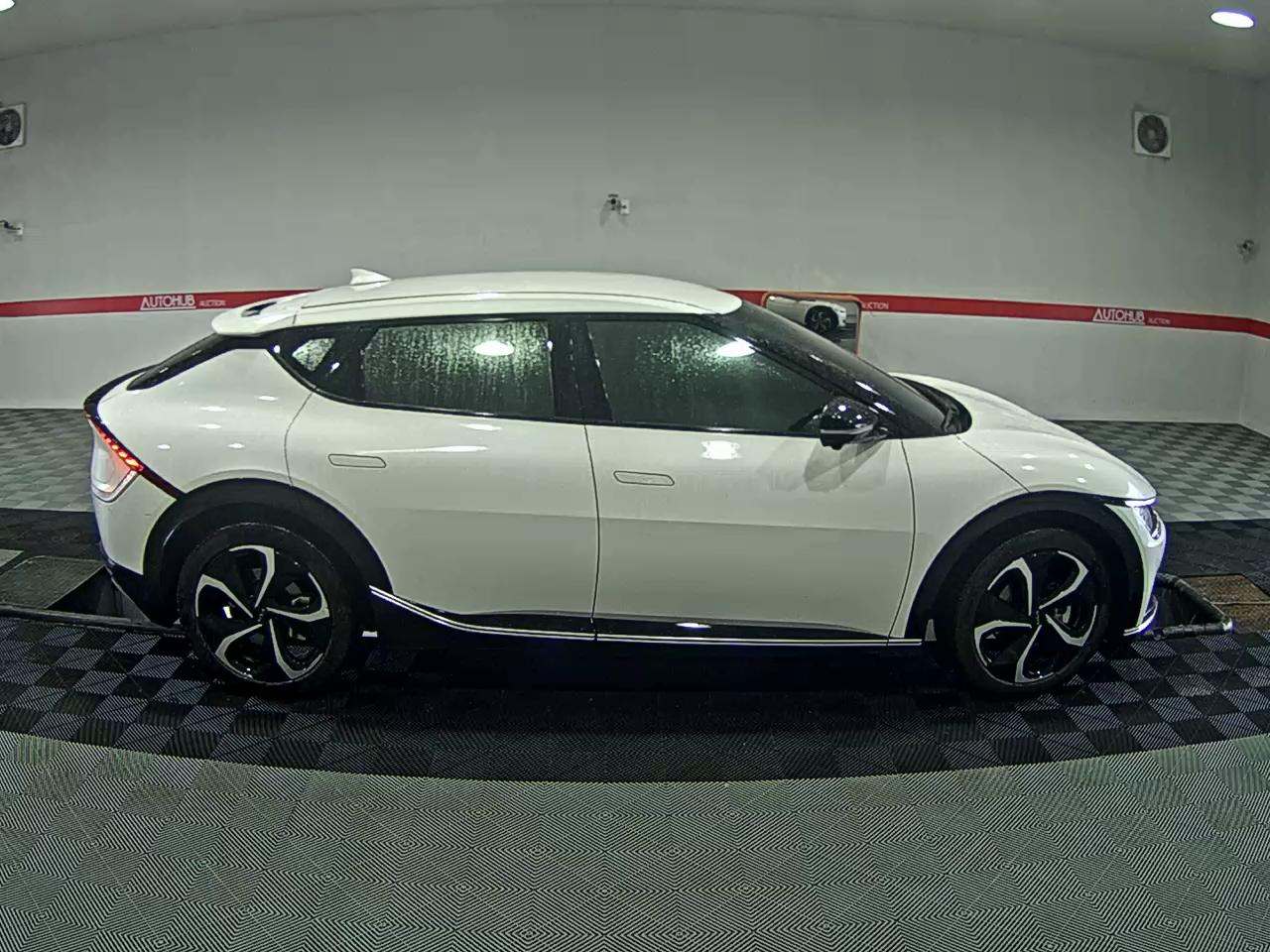 2023 - kia ev6