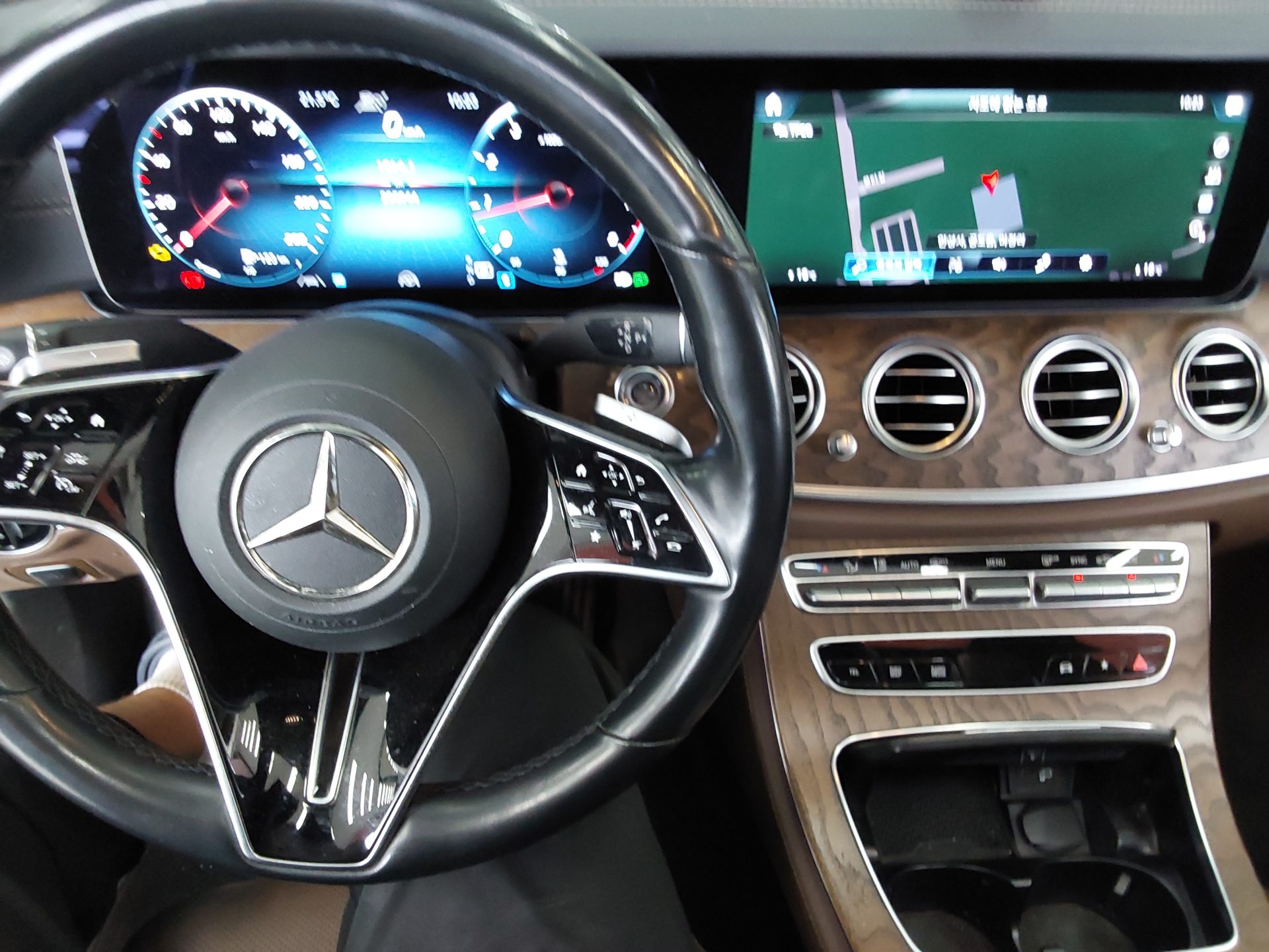 2021 - mercedes-benz e250