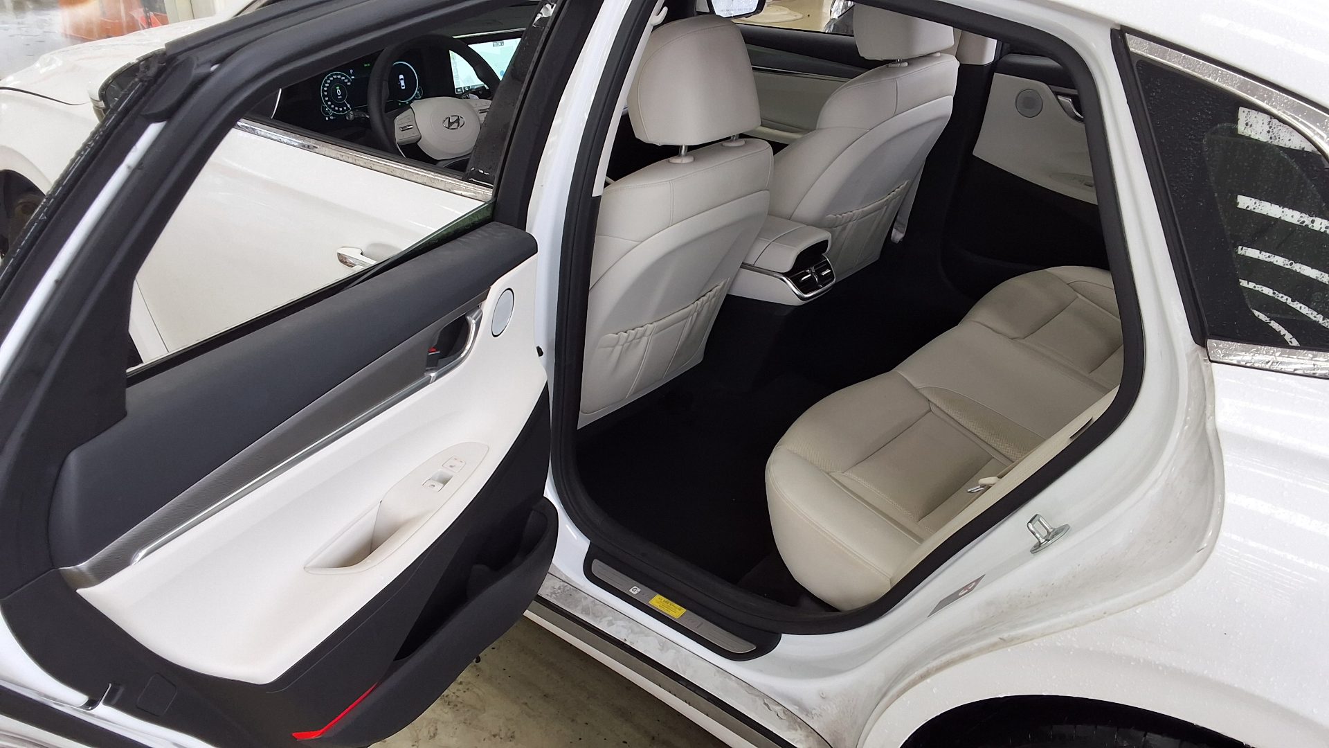 2022 - hyundai grandeur
