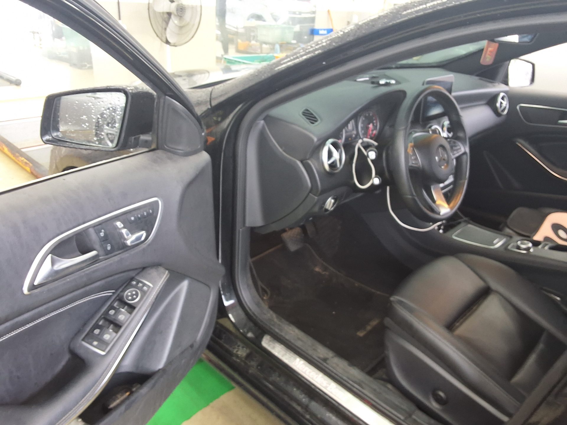 2017 - mercedes-benz a200