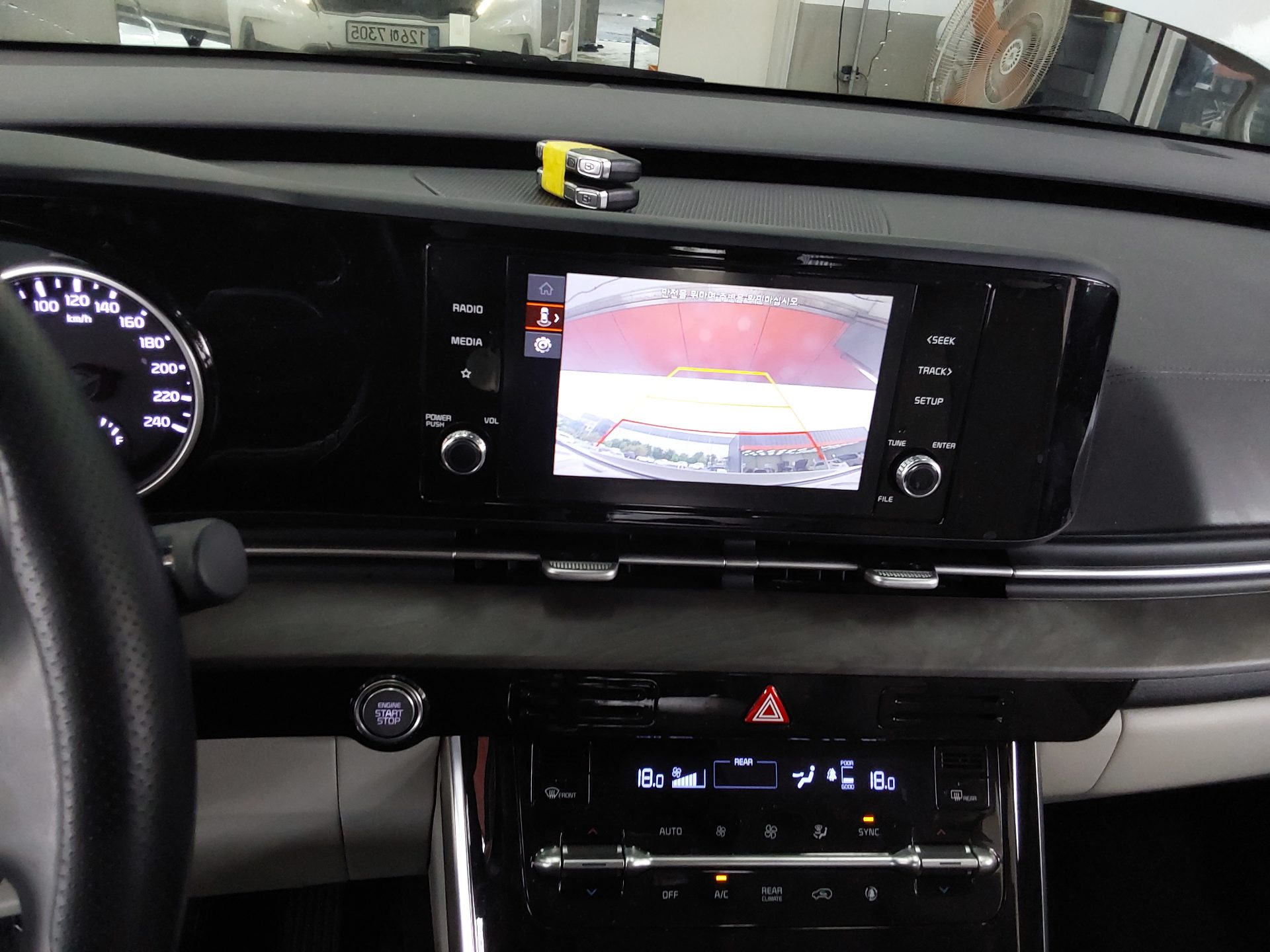 2022 - kia carnival