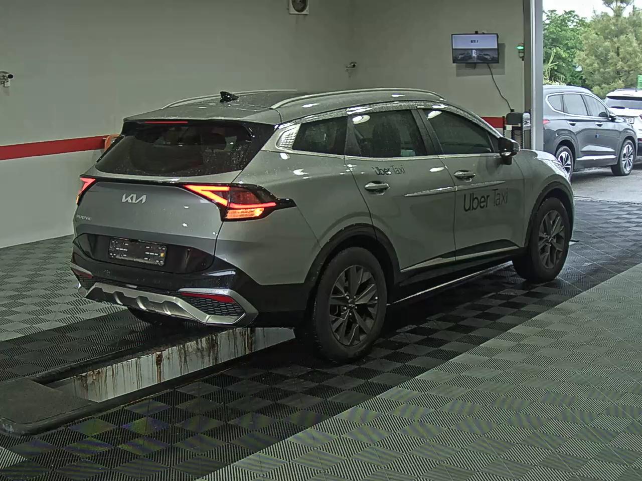 2024 - kia sportage