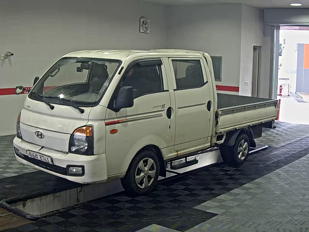 HYUNDAI PORTER II DOUBLE CAB EXTRA WHEELBASE SUPER