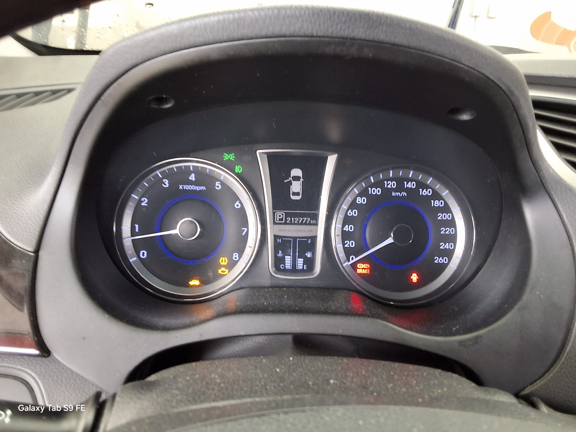 2013 - hyundai grandeur