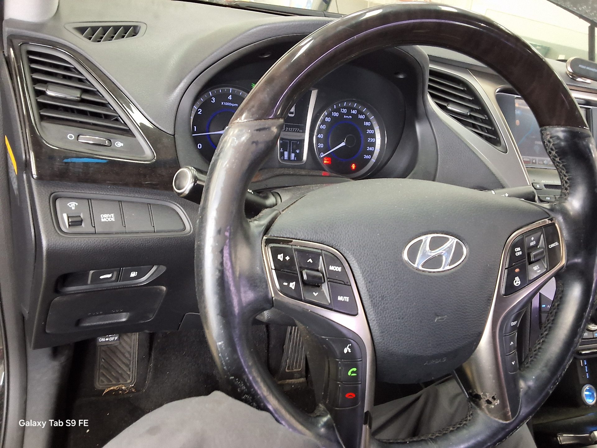 2013 - hyundai grandeur