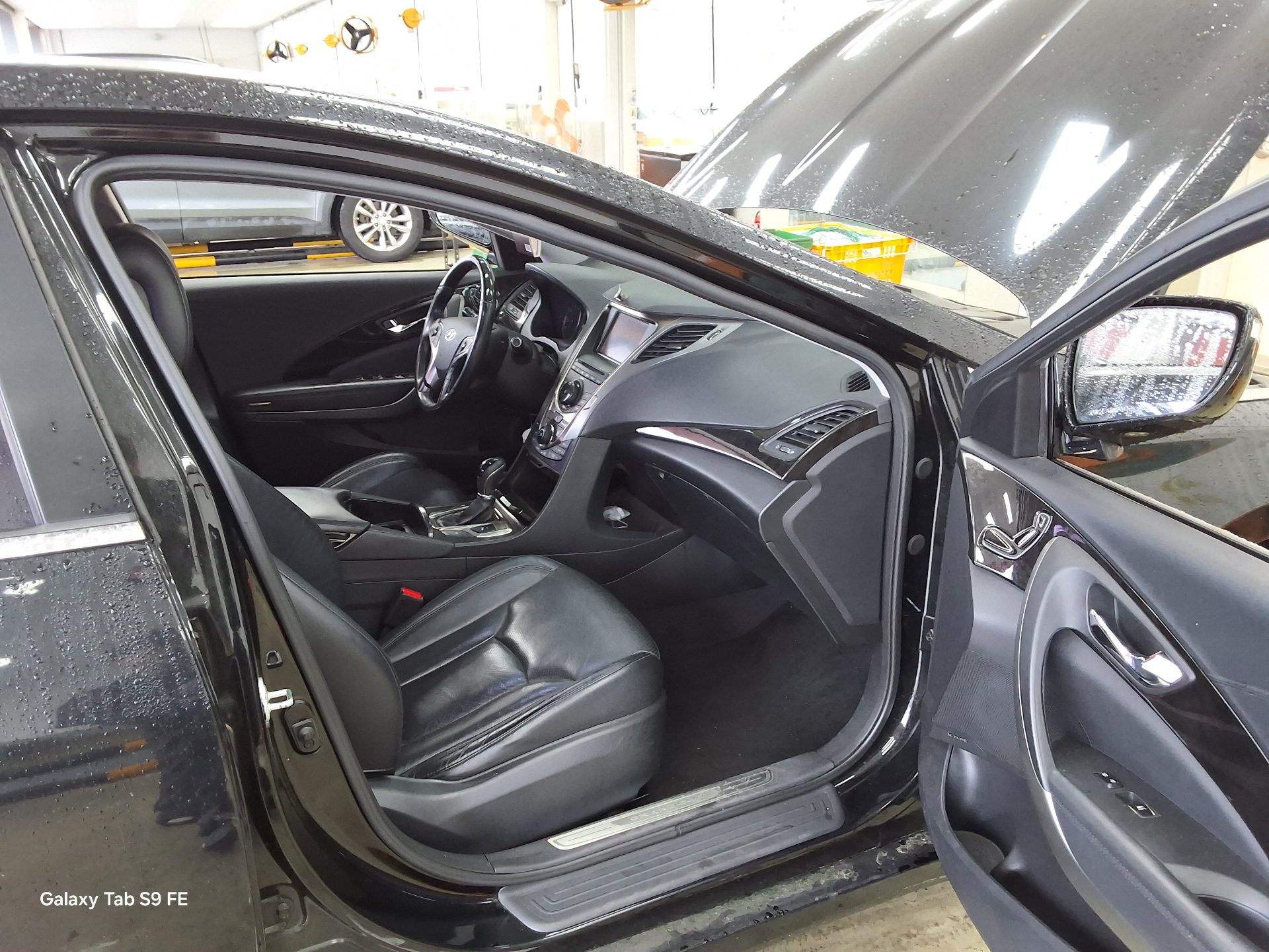 2013 - hyundai grandeur