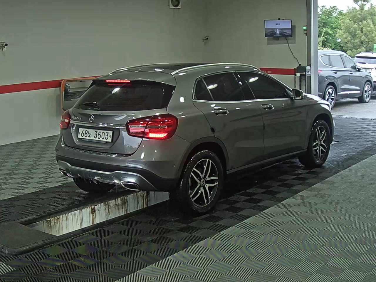 2019 - mercedes-benz gla 220