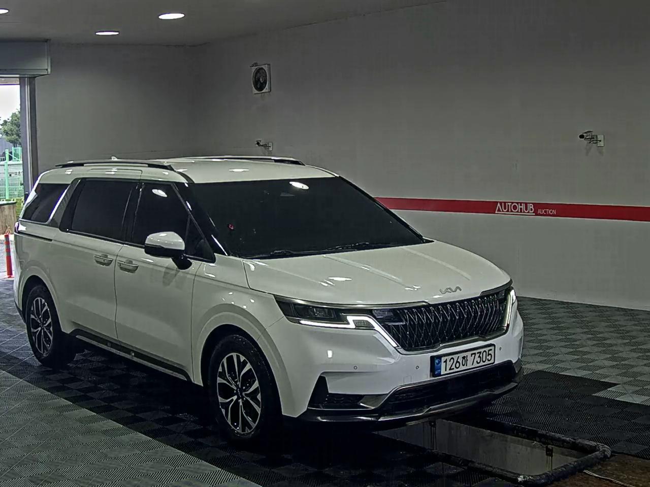 2022 - kia carnival