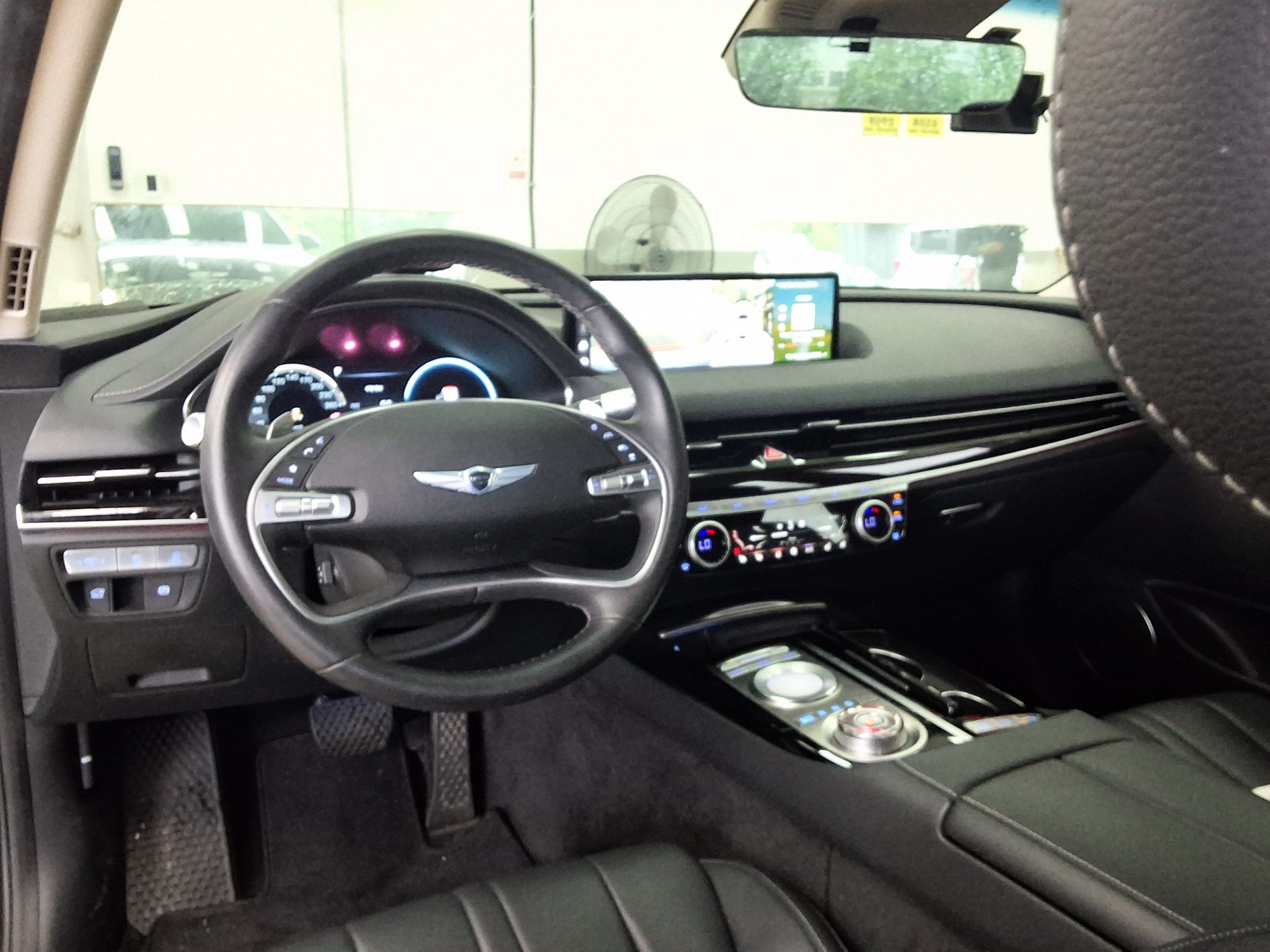2022 - genesis g80
