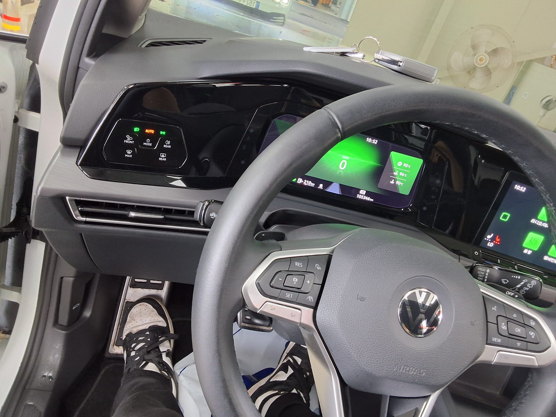 2022 - volkswagen golf