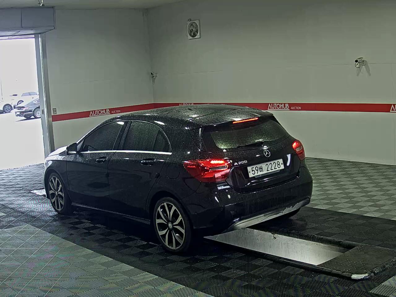 2017 - mercedes-benz a200