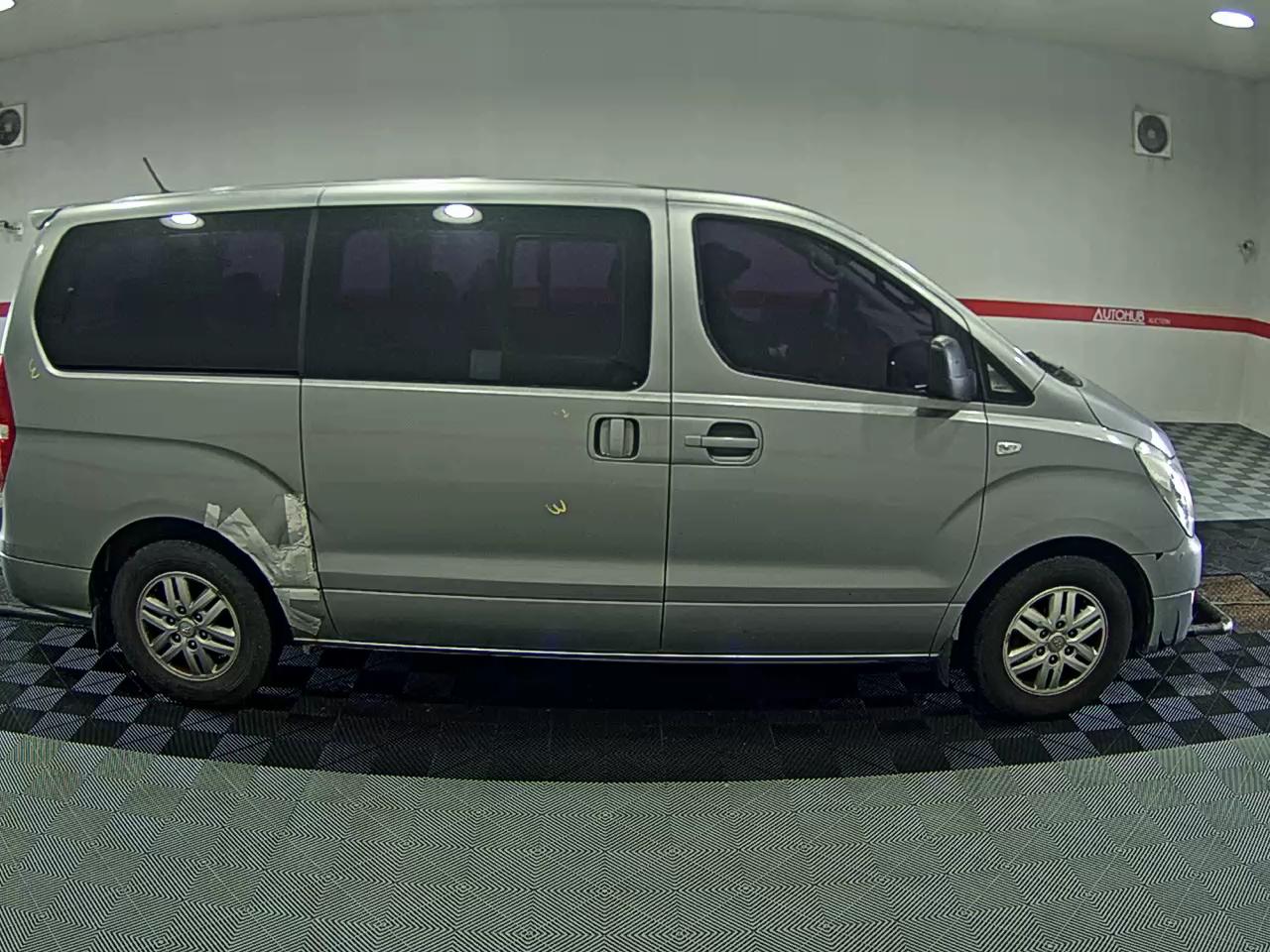 2018 - hyundai grand starex
