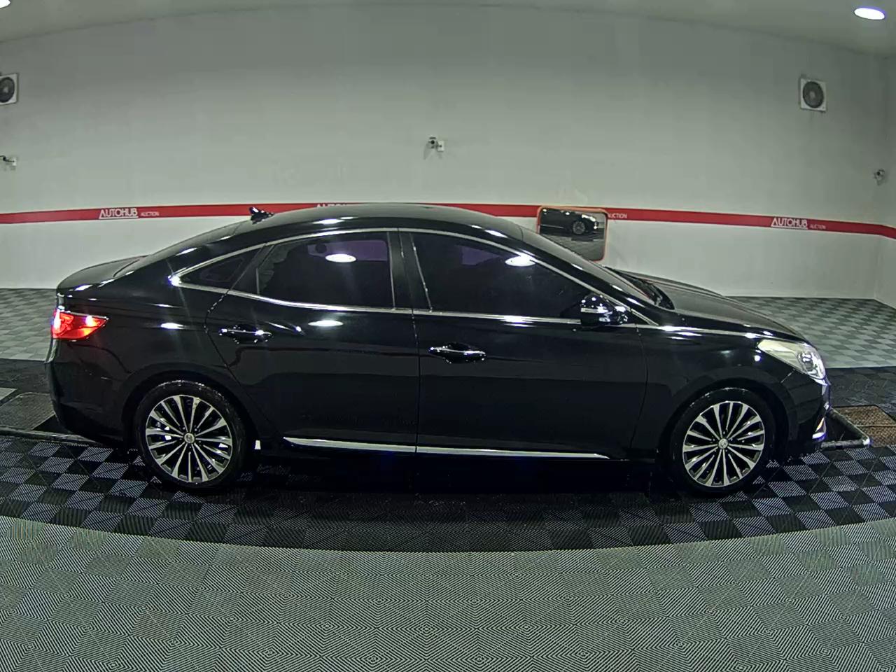 2013 - hyundai grandeur