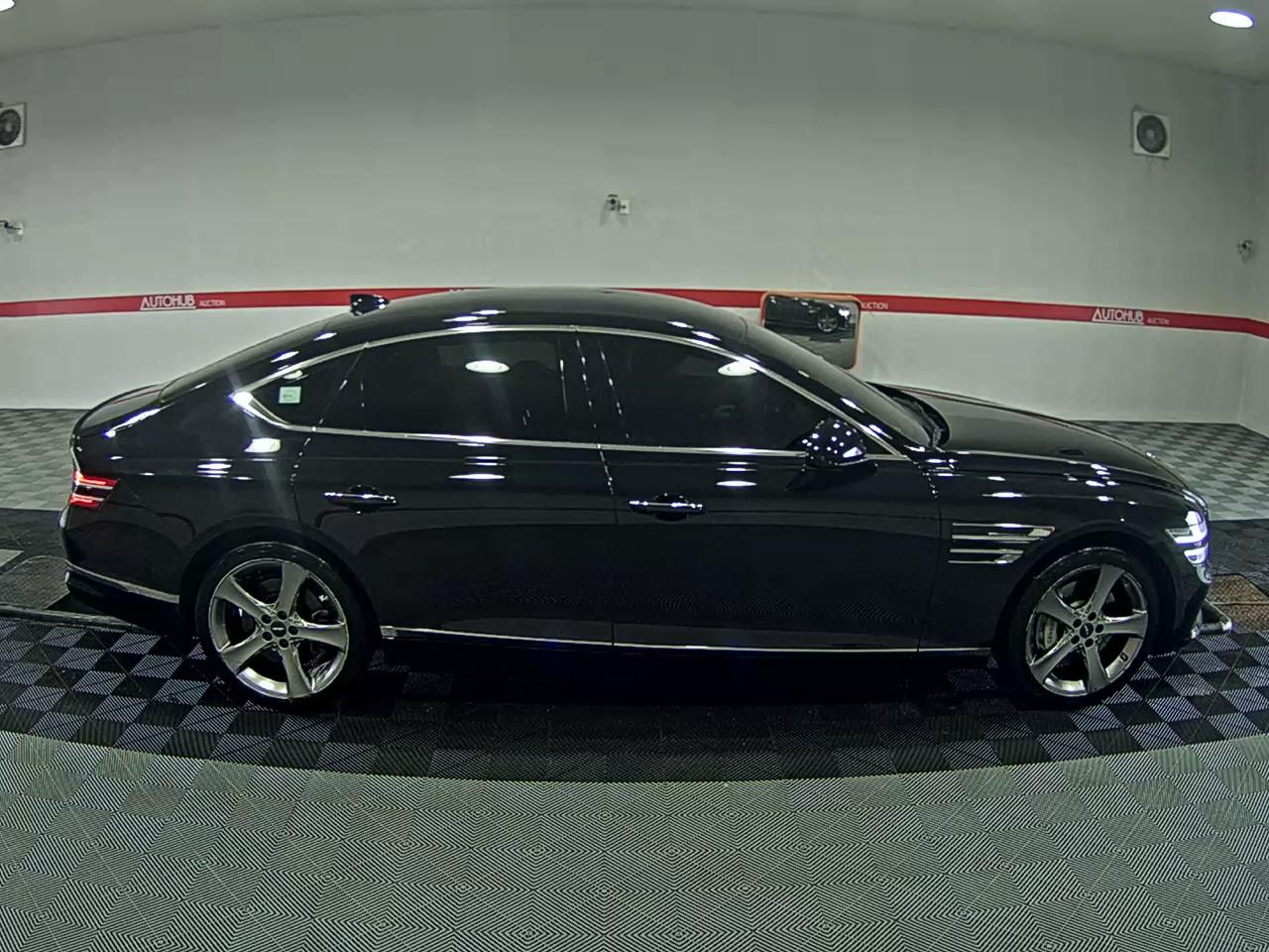 2022 - genesis g80