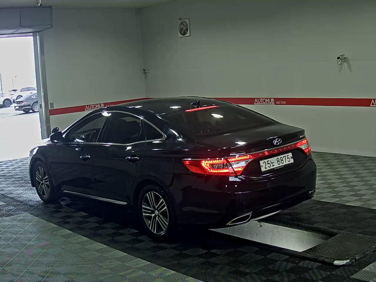 2013 - hyundai grandeur