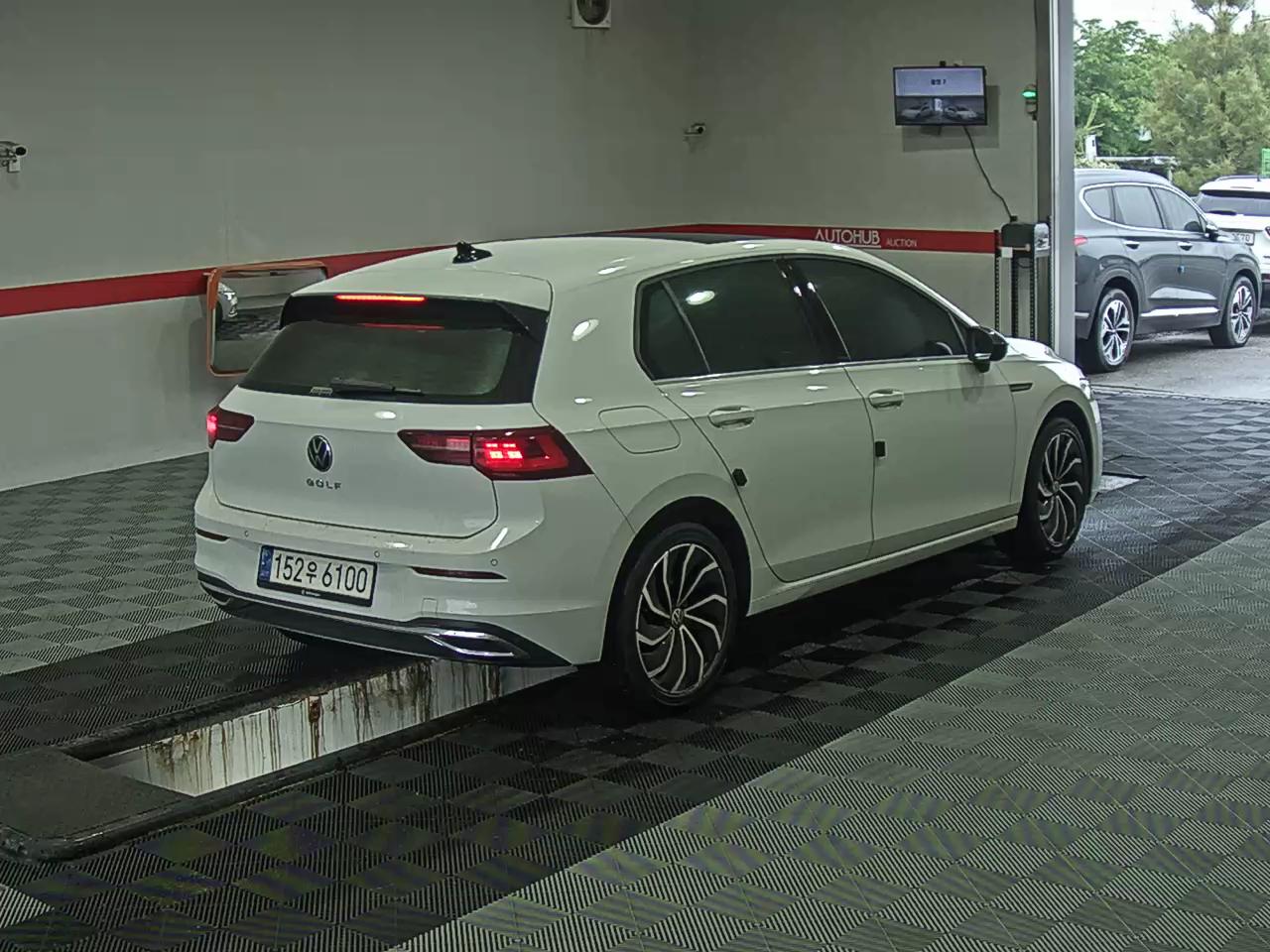 2022 - volkswagen golf