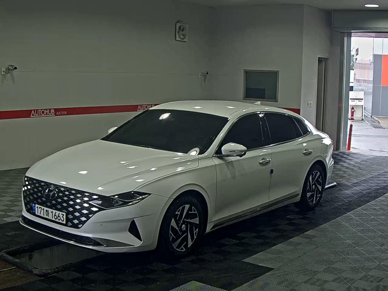HYUNDAI GRANDEUR HEV