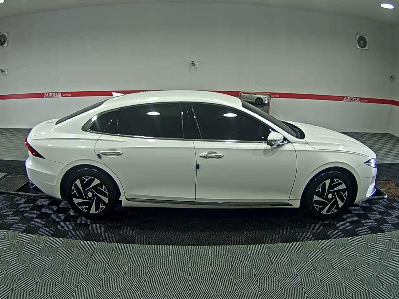 2022 - hyundai grandeur