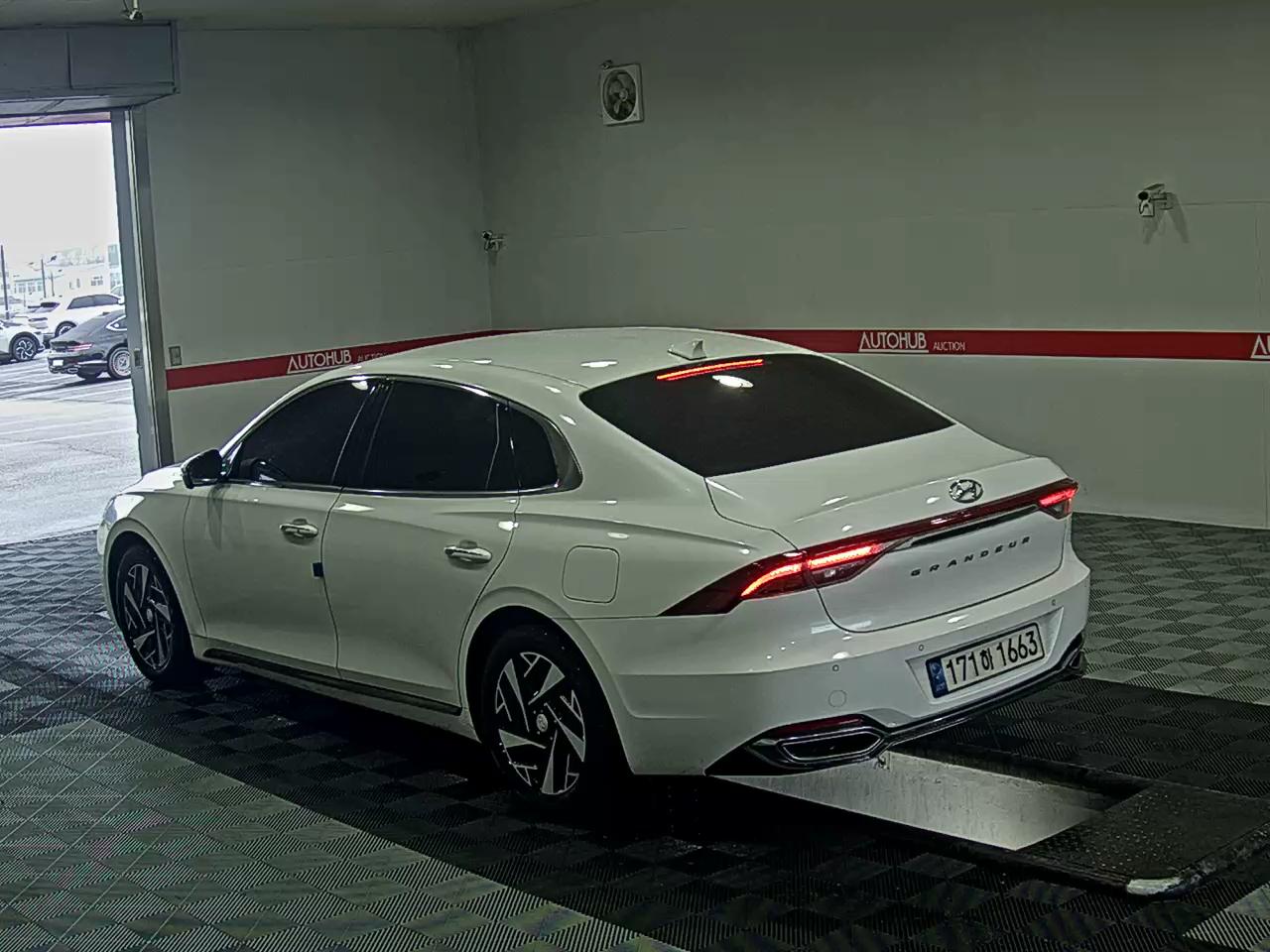 2022 - hyundai grandeur
